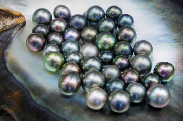 Black Gemstones Black pearl shell