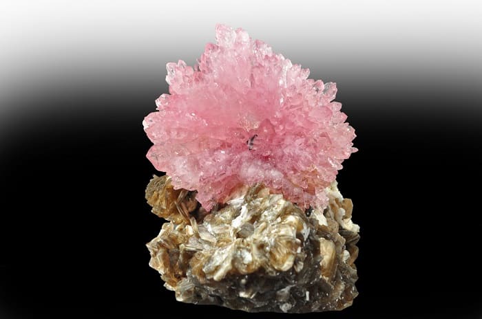 Rose Quartz Crystal Meaning rough