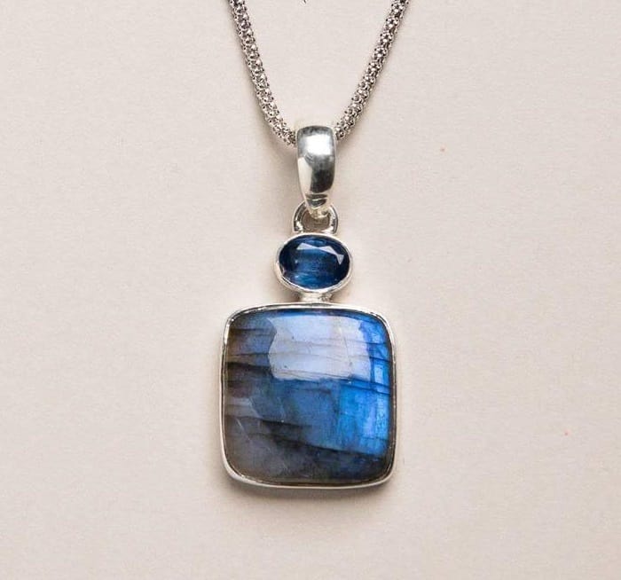 Blue Gemstones Kyanite Pendant 