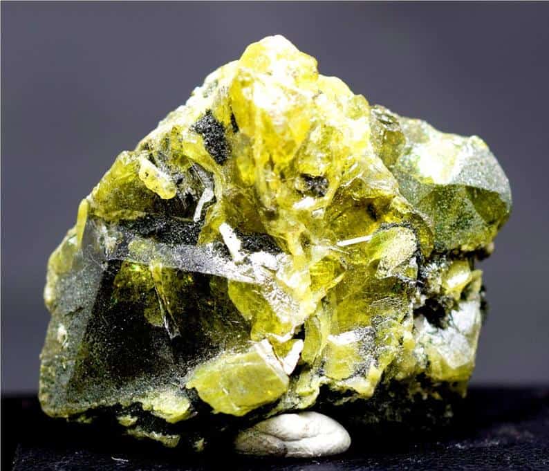 Yellow Gemstones Sphene titanite