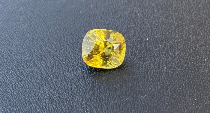 Yellow Gemstones yellow Chrysoberyl